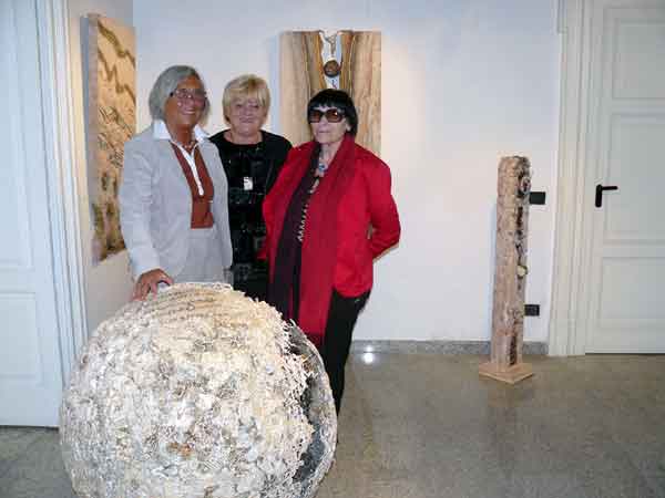 Presentazione mostra Eva Hodinov&agrave;